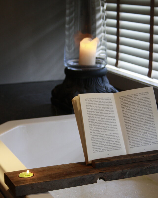 Rene Houtman Badplank Met Boekenhouder Eiken Wagonhout