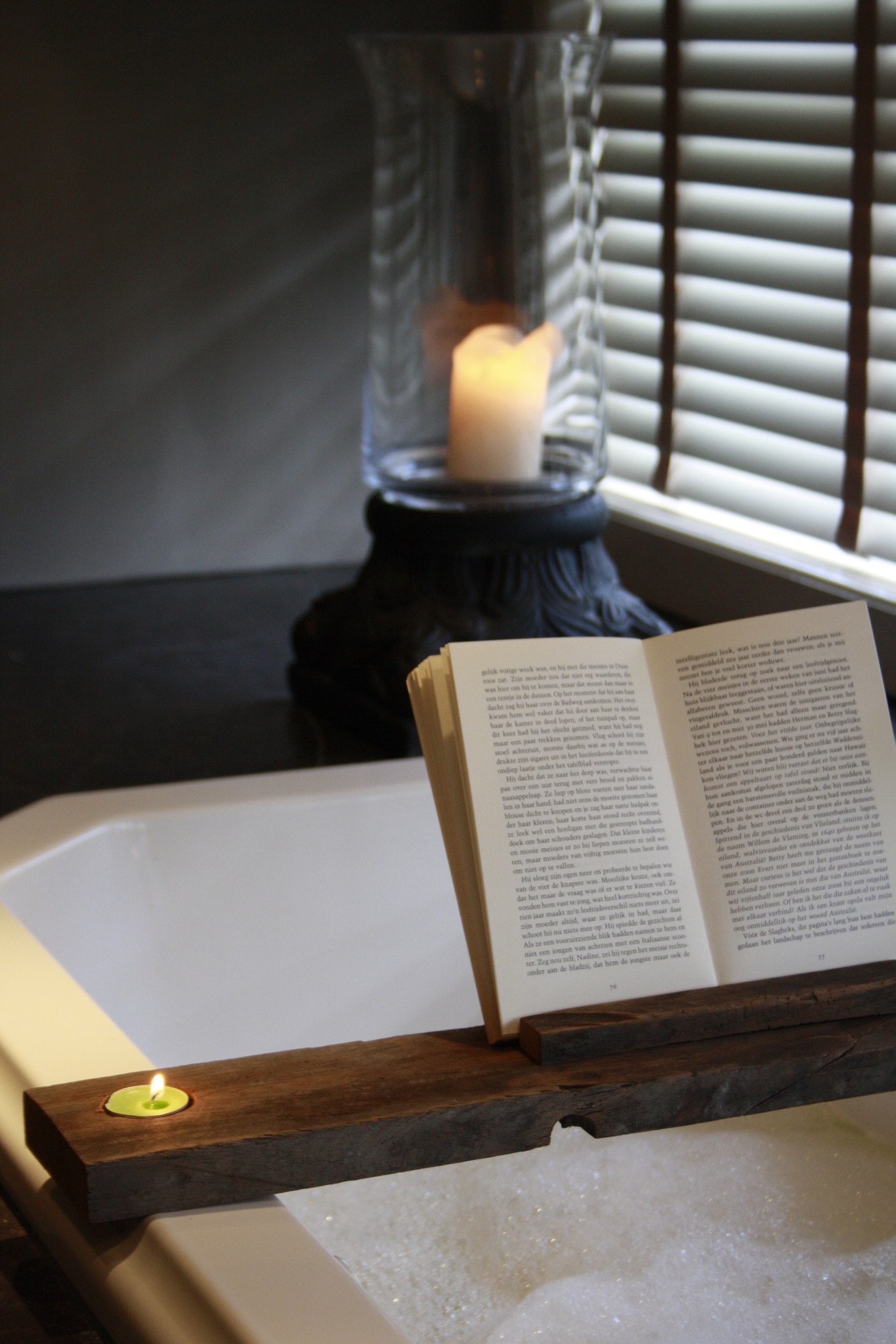 Rene Houtman Badplank Met Boekenhouder Eiken Wagonhout