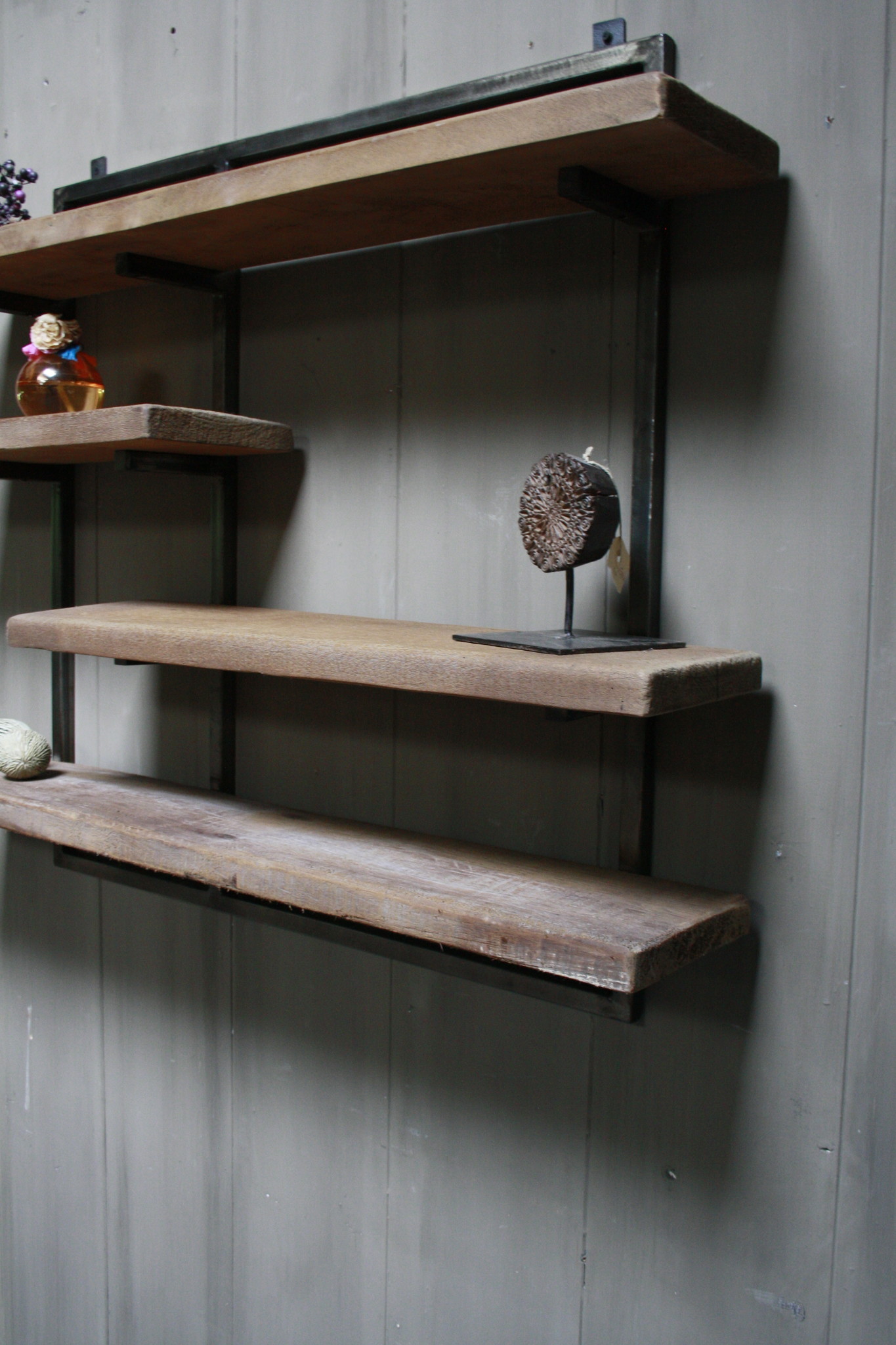 Rene Houtman Woody metaal wandrek 4 planken 82 x 100 cm