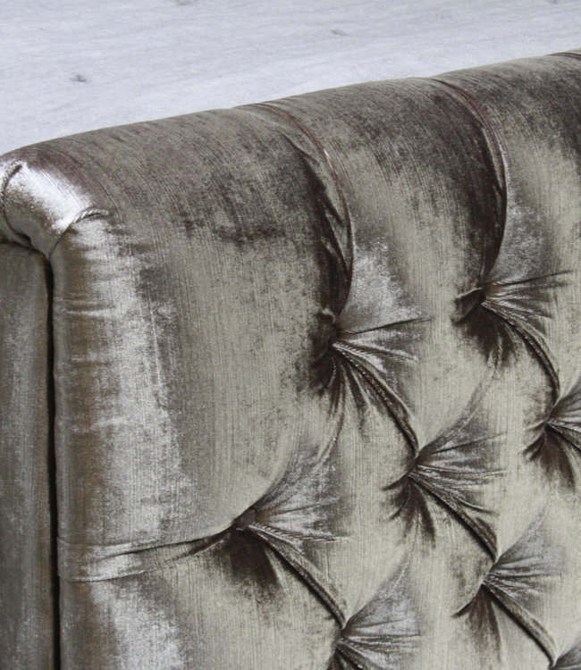 Rene Houtman Darlton Deluxe Ledikant Gecapitonneerd Velvet Light