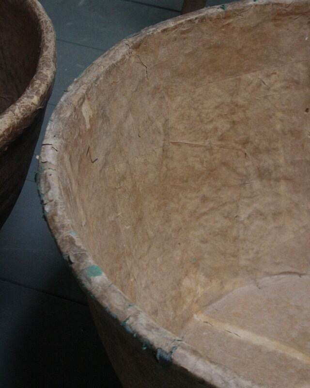 Rene Houtman Oud Indisch Papier-Maché Kom 80 cm