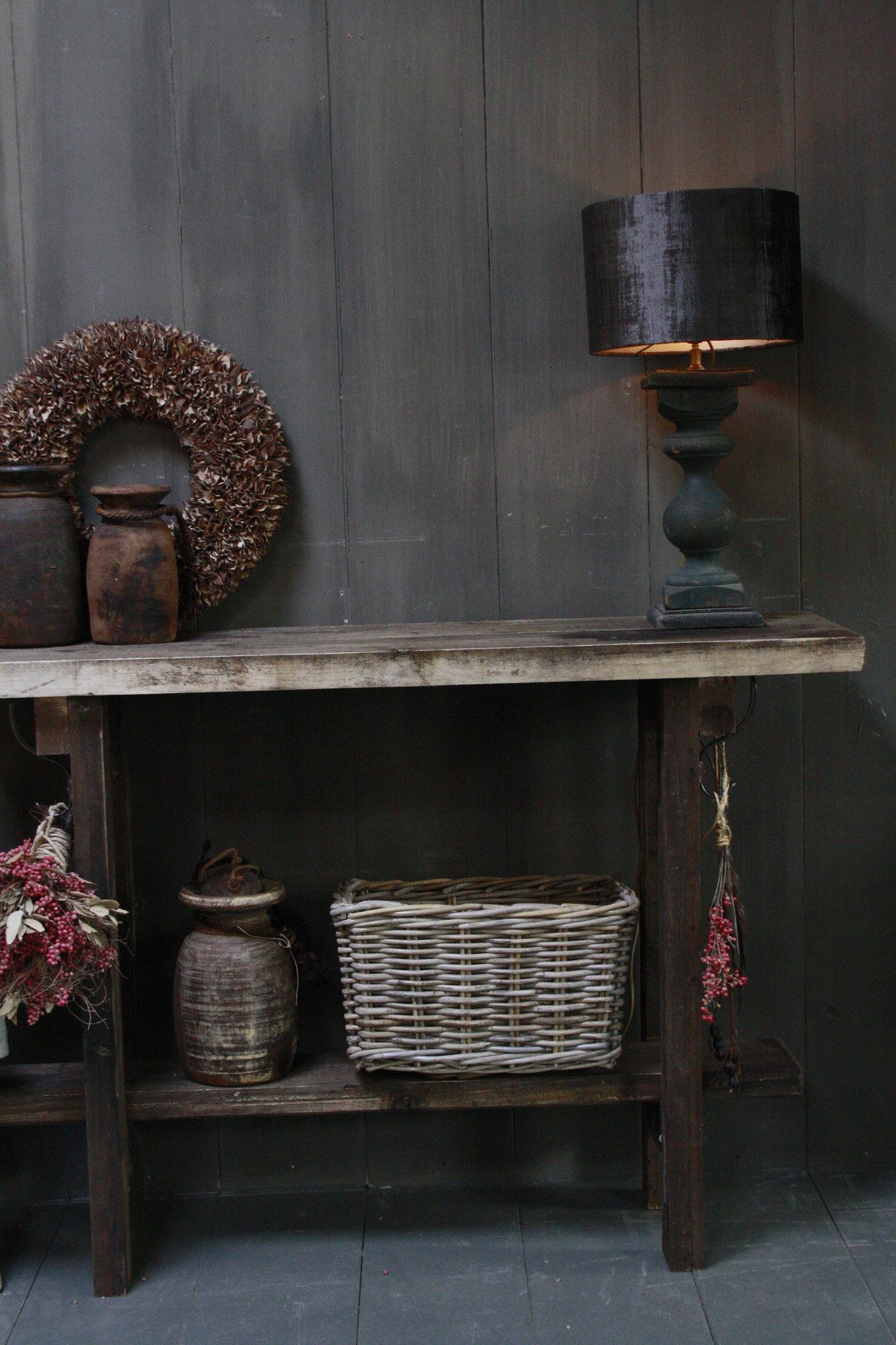 Rene Houtman Massief oud houten wandtafel/sidetable Liedi