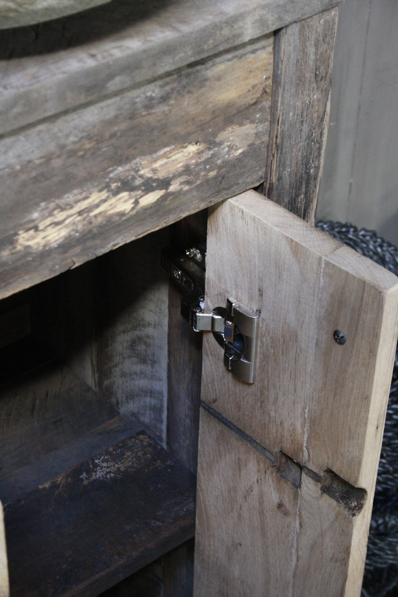Rene Houtman Oud Eikenhouten Toiletmeubel 90 x 40 x 30 cm