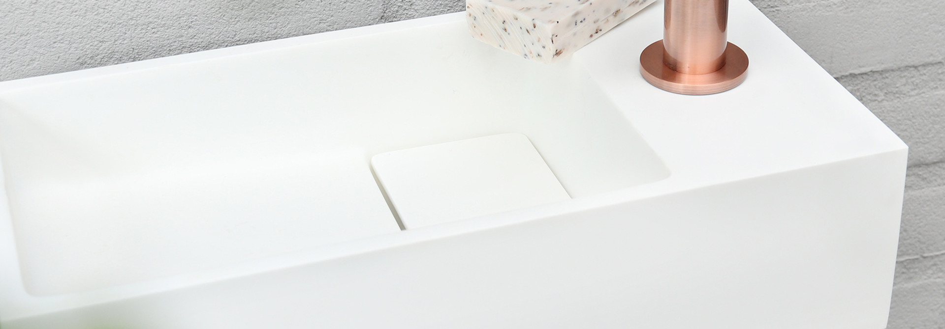 Solid fontein – Solid surface 18,5 x 36 x 9 cm