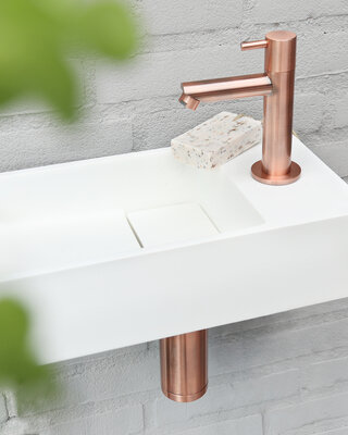 Differnz Solid fontein – Solid surface 18,5 x 36 x 9 cm