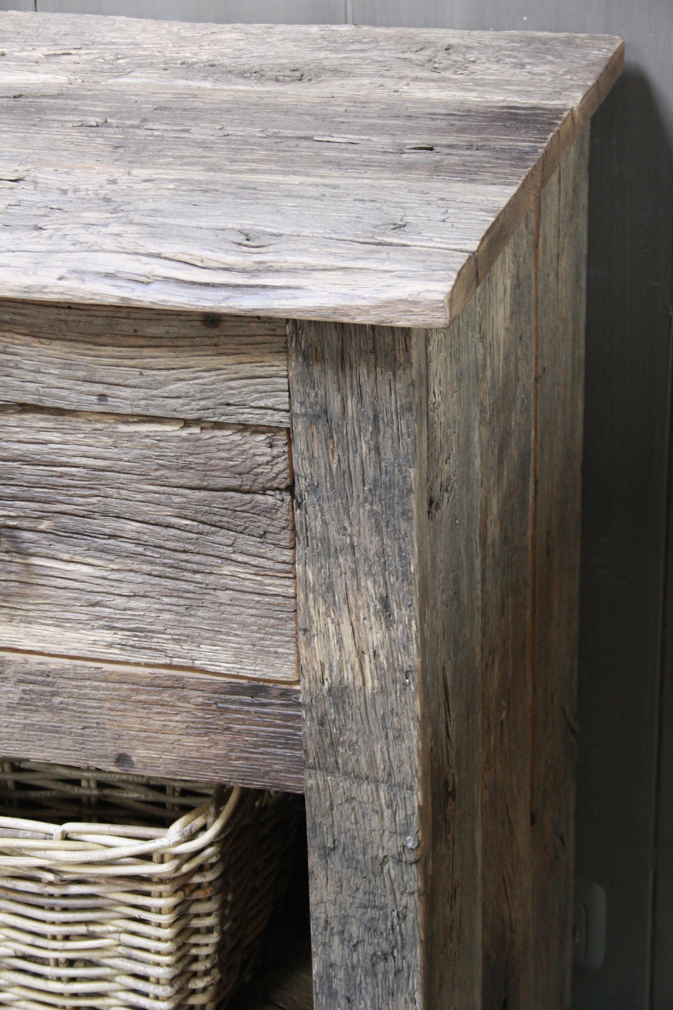 Rene Houtman Oud Eikenhouten Badkamermeubel L140 x H90 cm met 3 lades en legplanken