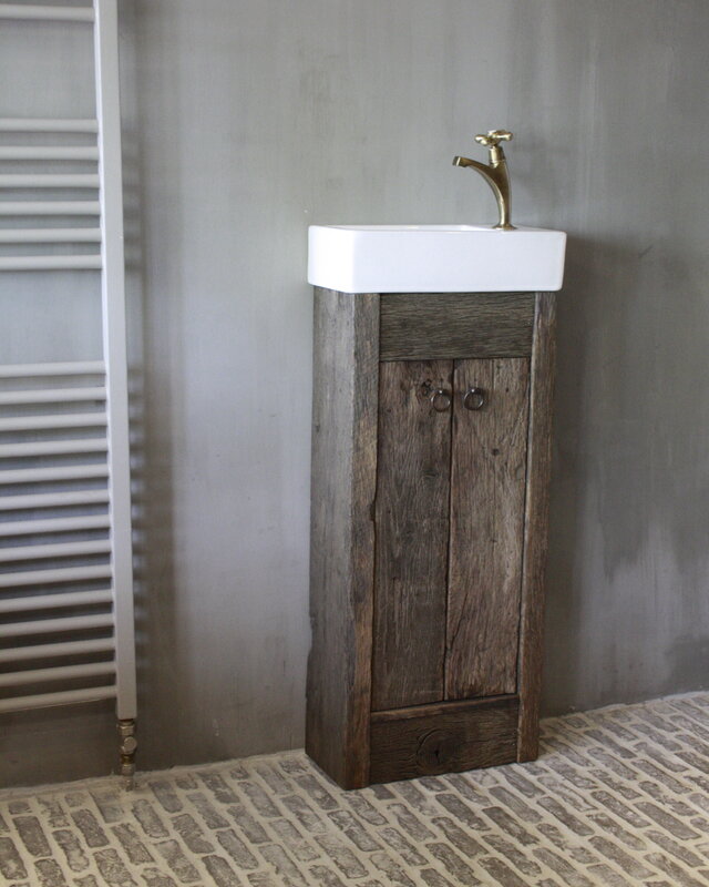 Rene Houtman Landelijk Oud Eikenhouten Geborsteld Toiletmeubel + Fontein Wit