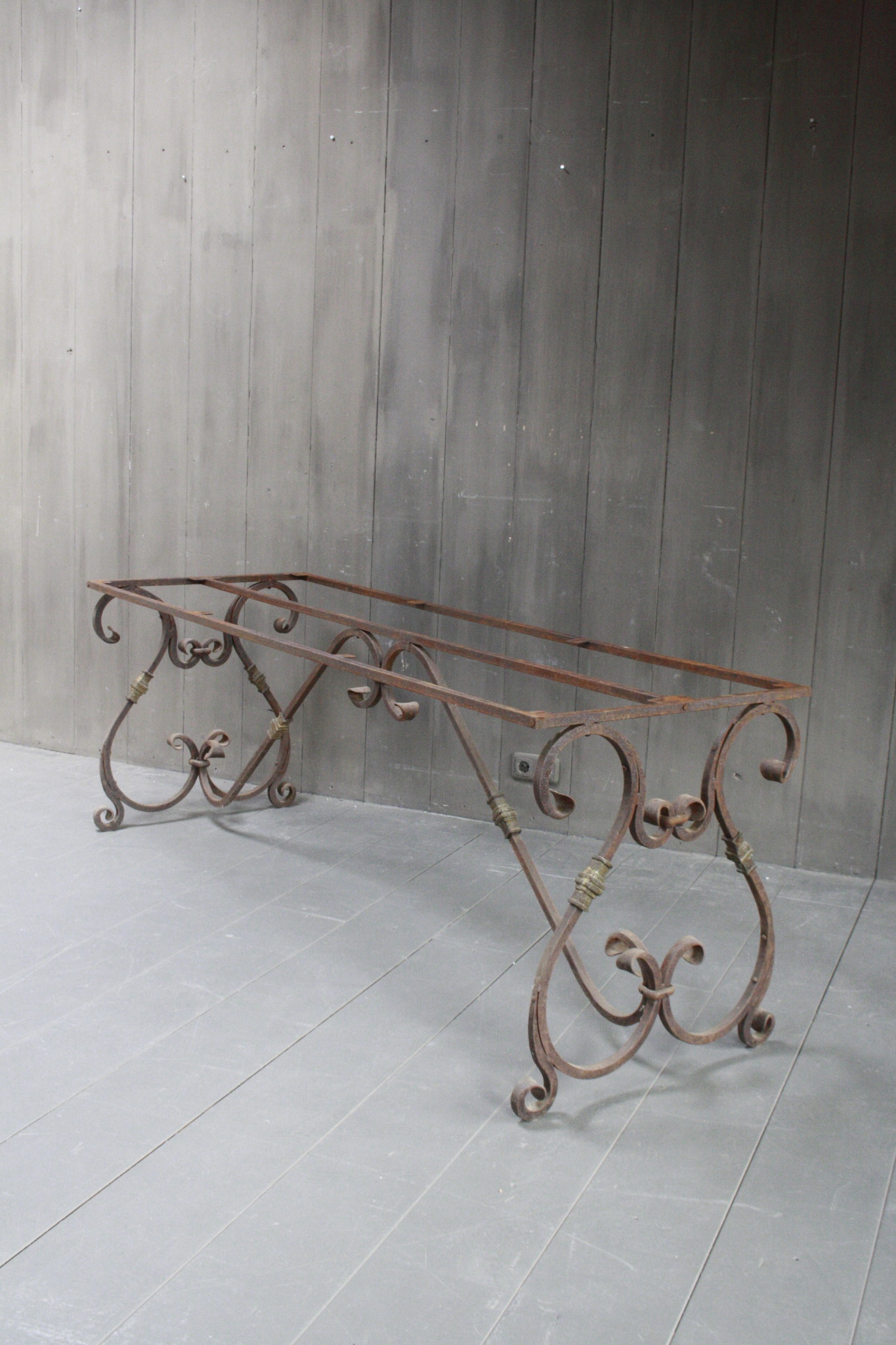 Rene Houtman IJzeren Tafelonderstel Krulpoten Tuintafel Cannes 200 x 70 cm
