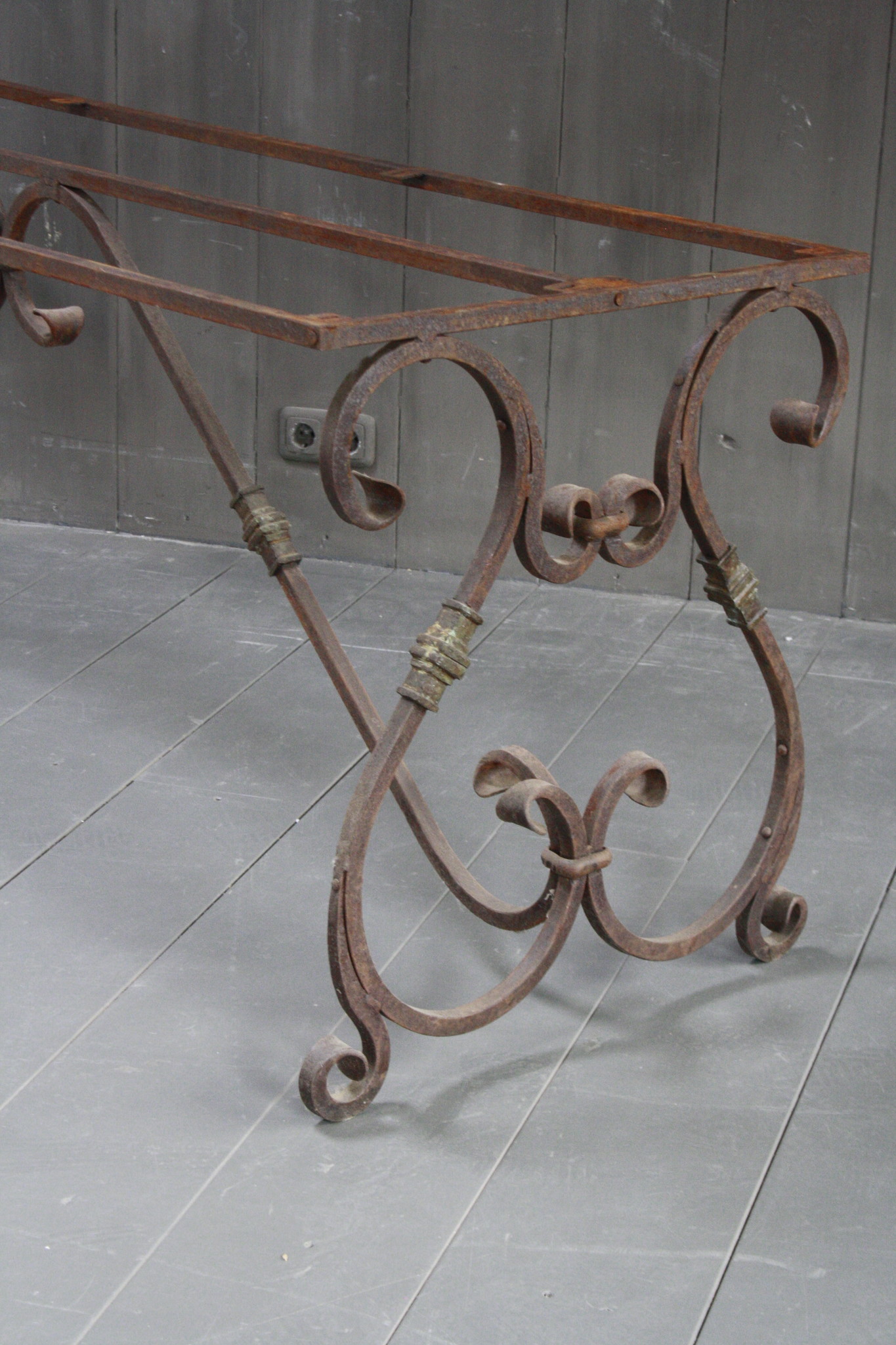 Rene Houtman IJzeren Tafelonderstel Krulpoten Tuintafel Cannes 200 x 70 cm