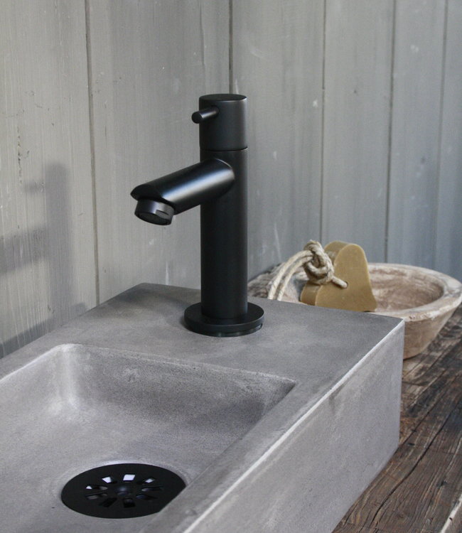 Rene Houtman Rosa - Fonteinmeubelset - Beton - Zwart