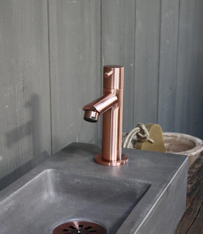 Rene Houtman Rosa - Fonteinmeubelset - Beton - Koper