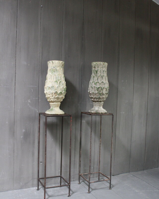 Rene Houtman ijzeren bijzettafel op pootjes H77 x B25 cm