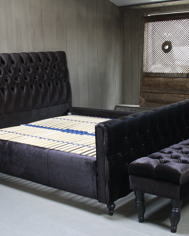 Rene Houtman Darlton Deluxe Ledikant Gecapitonneerd Velvet Dark