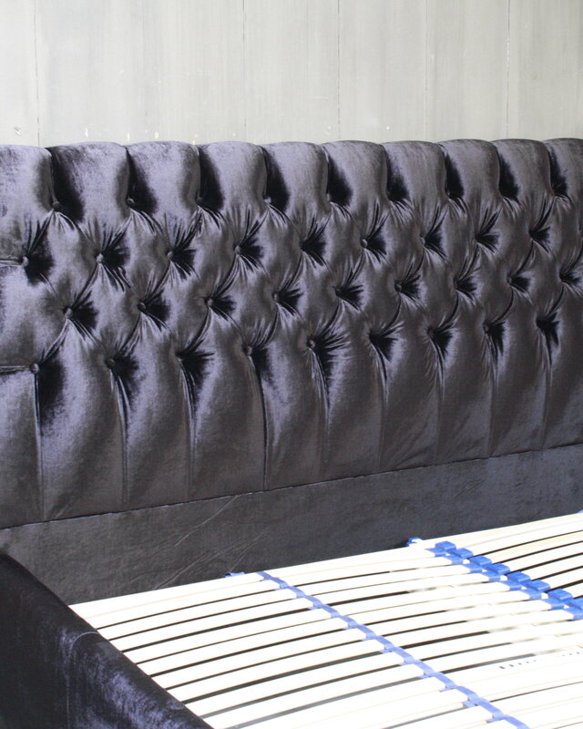 Rene Houtman Darlton Deluxe Ledikant Gecapitonneerd Velvet Dark