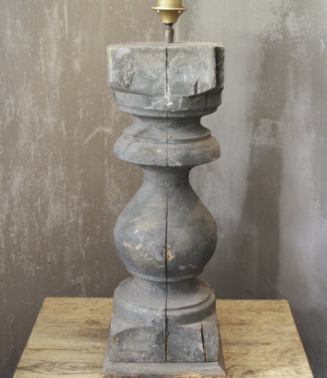 Aura Peeperkorn Balusterlamp Oud Hout Robuust 65 cm