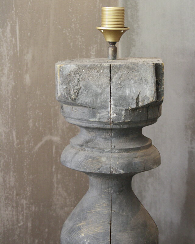 Aura Peeperkorn Balusterlamp Oud Hout Robuust 65 cm