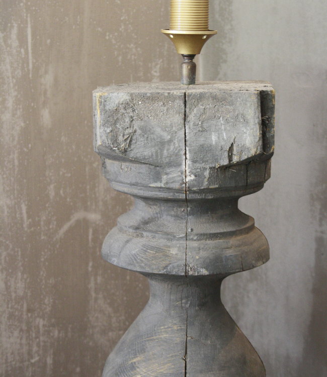 Aura Peeperkorn Balusterlamp Oud Hout Robuust 65 cm