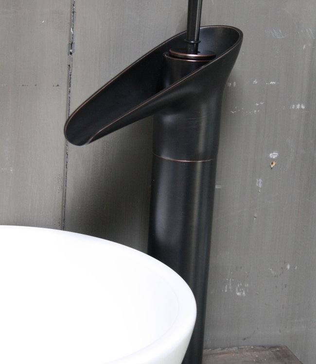 Rene Houtman Watervalkraan Zwart met Brons Toilet 32,5 cm