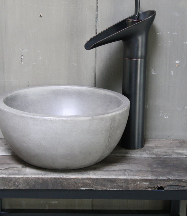 Rene Houtman Boris fonteinmeubelset beton incl. hoge kraan zwart