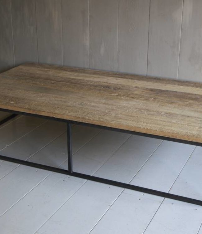 Rene Houtman Salontafel oud eikenhout met ijzeren onderstel 170 cm