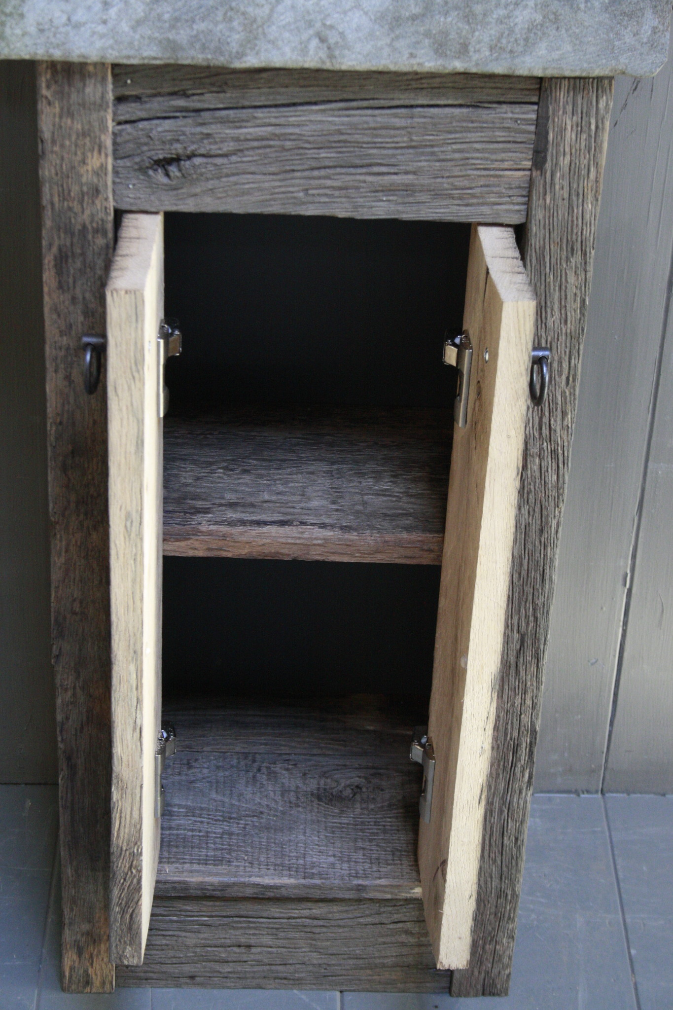 Rene Houtman Geesje toiletmeubel oud eiken + natuurstenen bak 90 cm