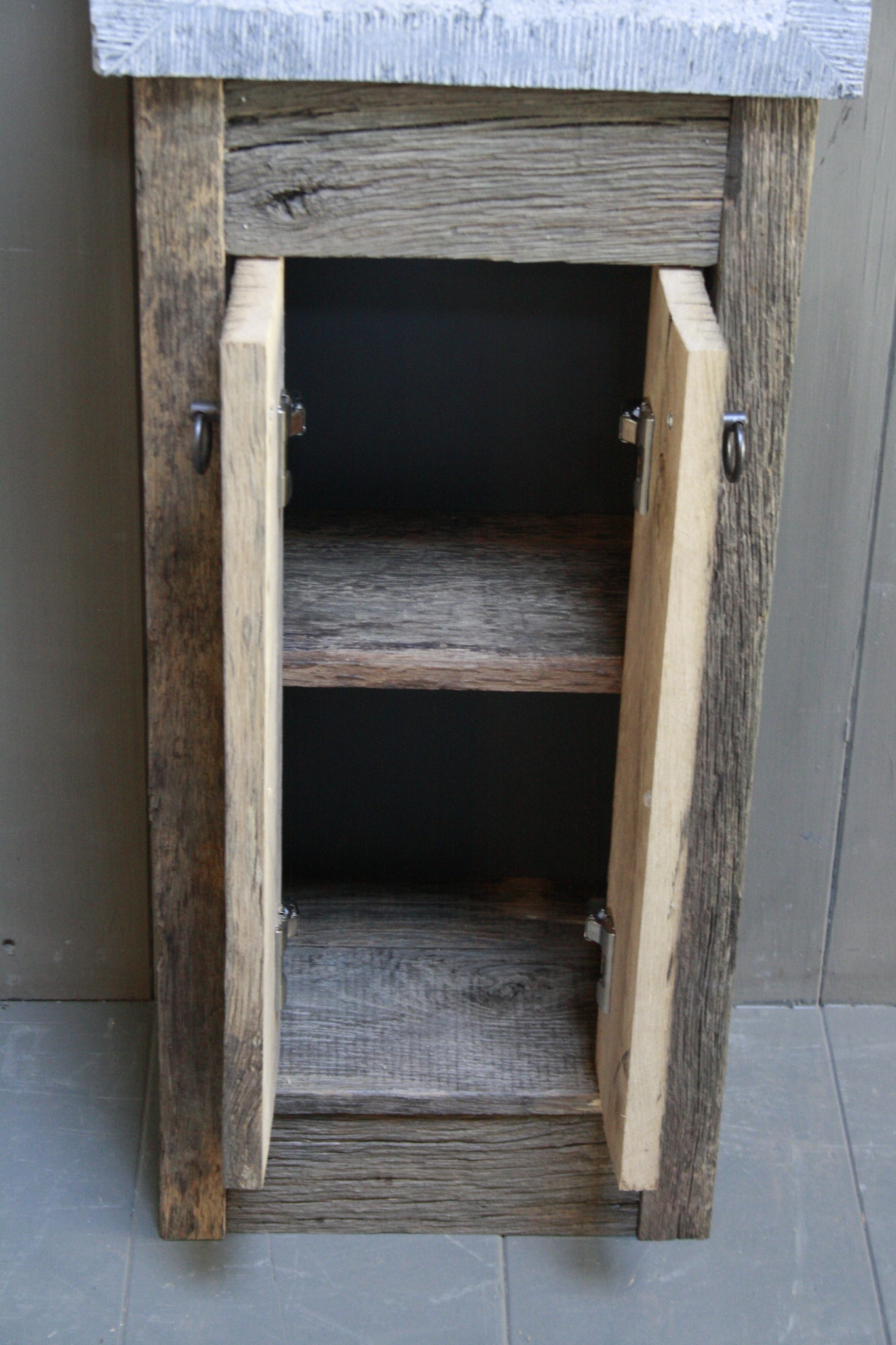 Rene Houtman Geesje toiletmeubel oud eiken + gefrijnde bak 90 cm