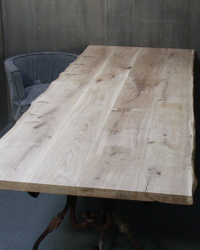 Rene Houtman Eetkamertafel Eiken 250 cm met ijzeren onderstel