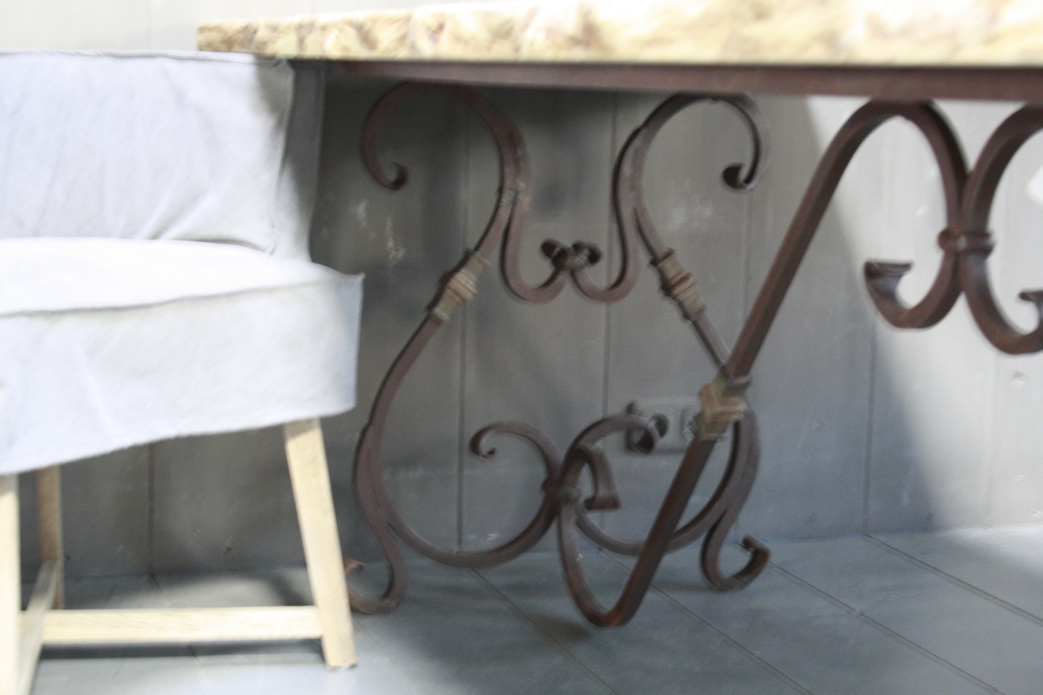 Rene Houtman Eetkamertafel Eiken 250 cm met ijzeren onderstel