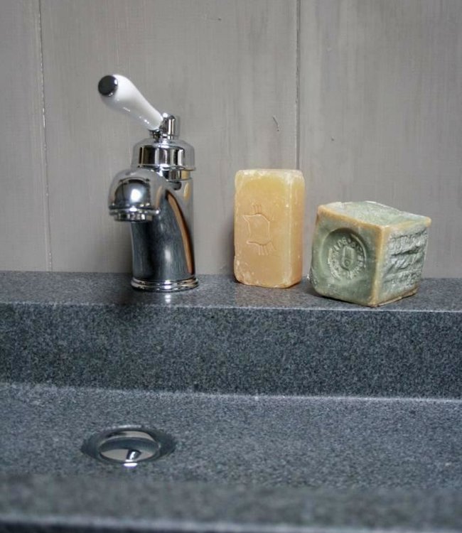 Rene Houtman Landelijk badkamermeubel 140 cm met deurtjes