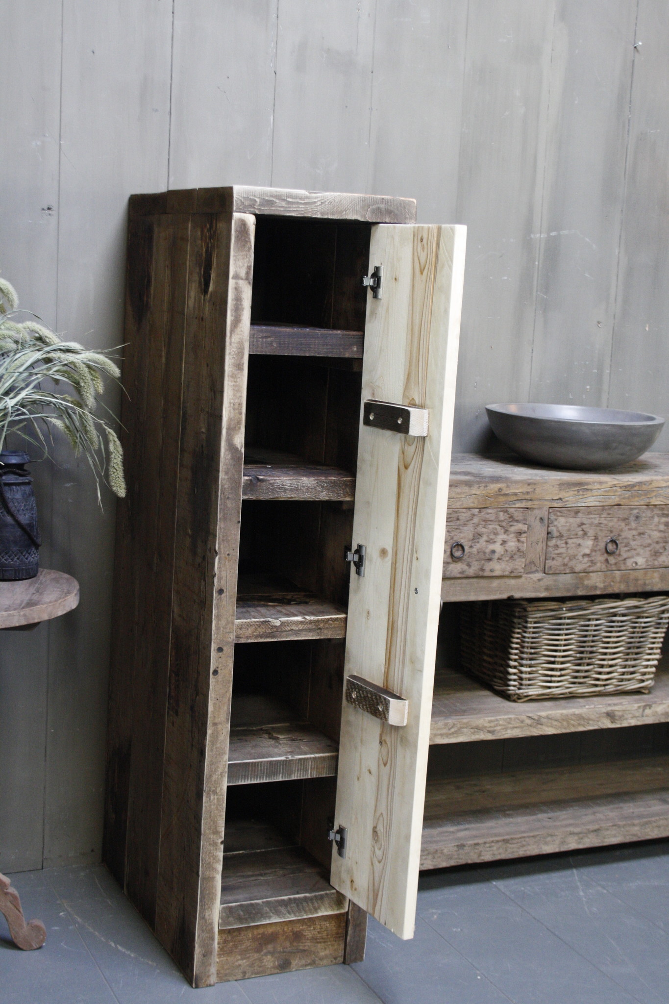 Rene Houtman Houten badkamerkast met deur H145 cm