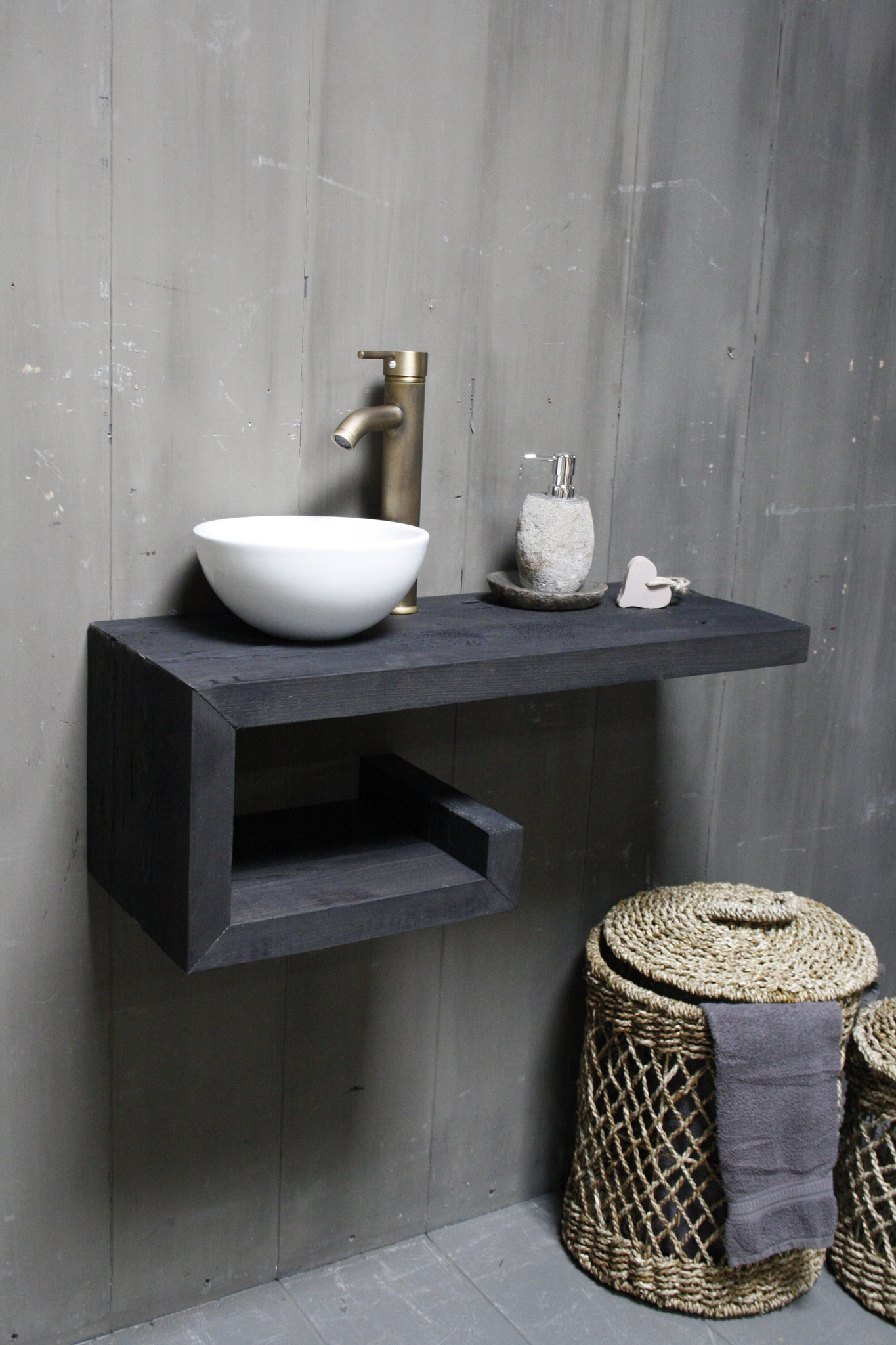 Rene Houtman Rosa - Fonteinmeubelset - Black - Wit - Brons