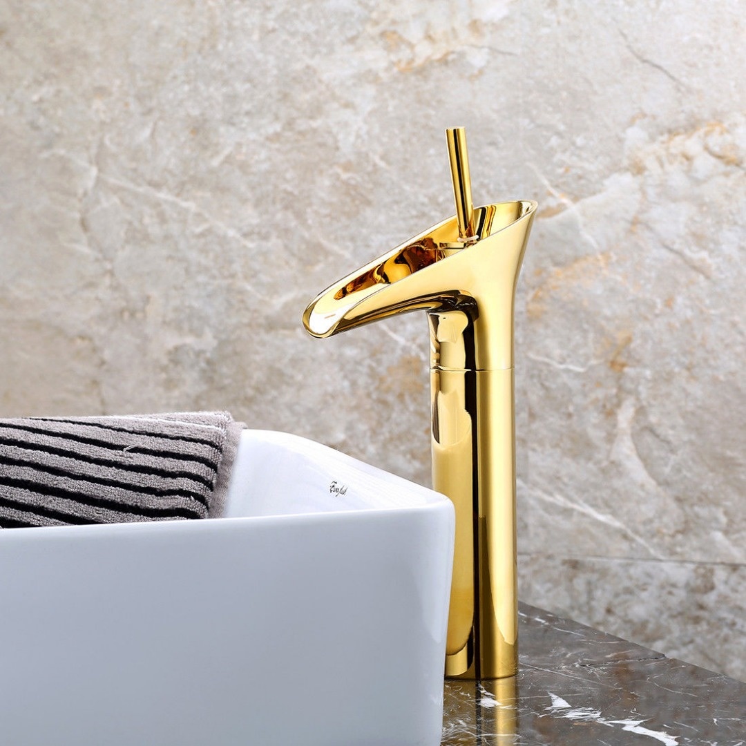 combineren Hoofdkwartier Plakken Gouden kraan kopen? | Elli Waterval Hoge opzetkraan Goud Toilet 32 cm -  Rene Houtman