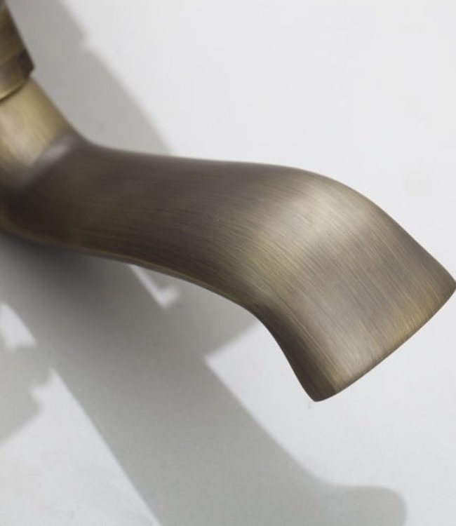 Rene Houtman Mart Nostalgisch Bronzen Badkraan Muurbevestiging