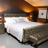 Rene Houtman Hocker Kubus Stof 42x42x60 - Adore Beige Rene Houtman Hocker Kubus Stof 42x42x60 - Adore Beige