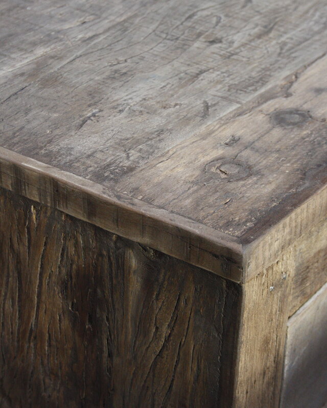 Rene Houtman Oud houten nachtkastje 3 lades 50x35x60 cm