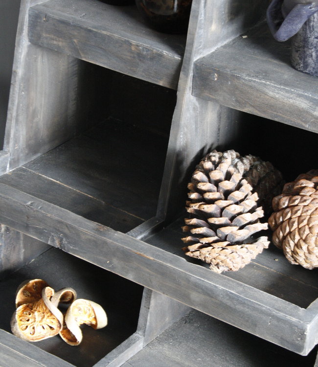 Rene Houtman Gruttersbak B45xD34xH46 Vergrijsd Hout