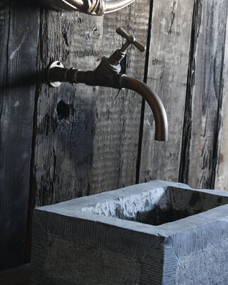 Rene Houtman Assen - Koperen Muurkraan - Koud Water -