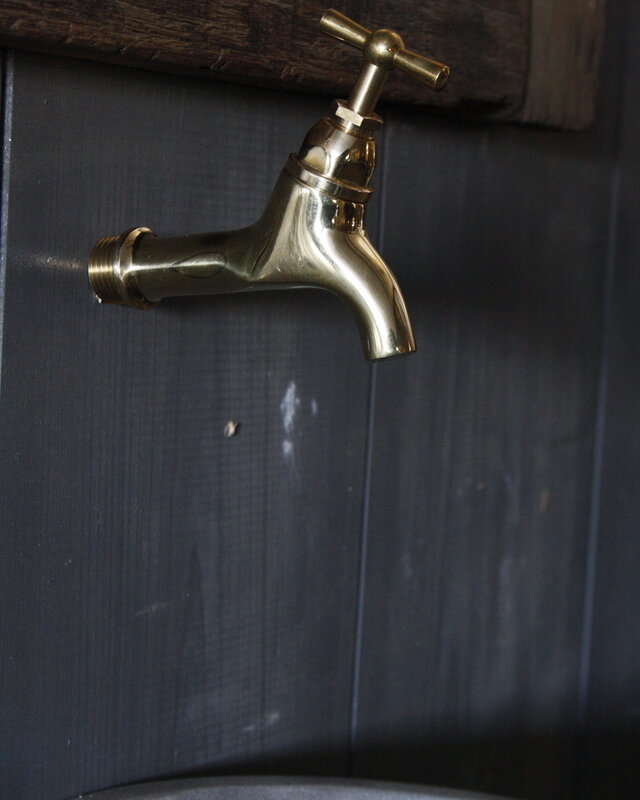 Rene Houtman Maastricht - Messing Tapkraan - Koud Water Muur -