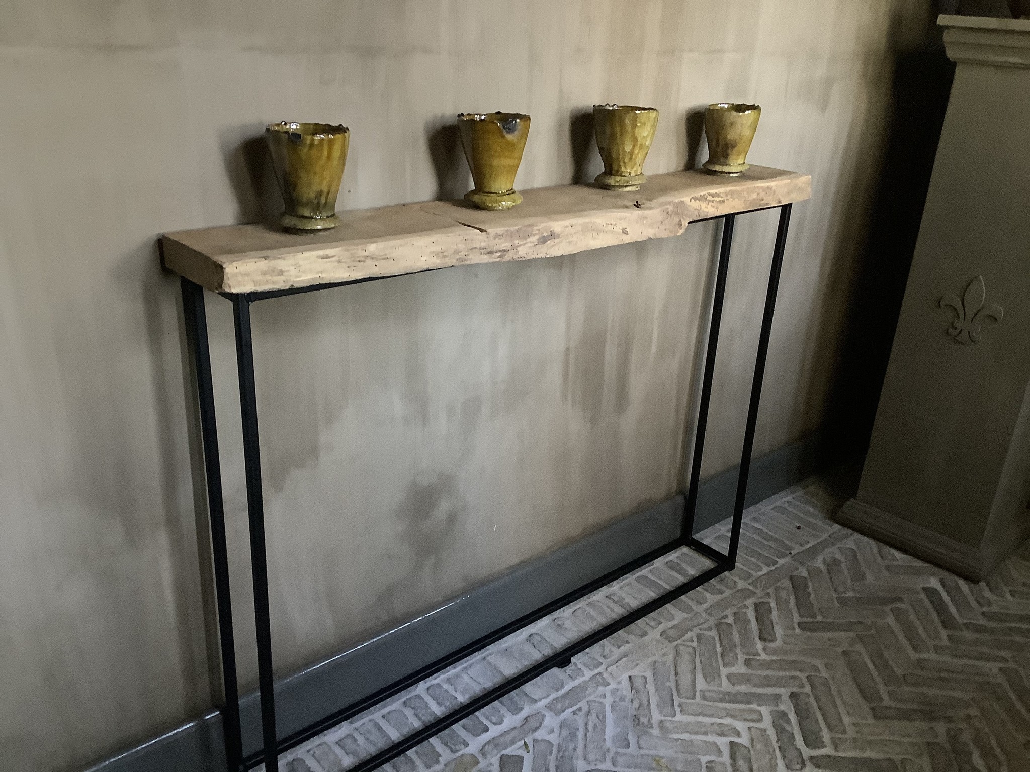 Rene Houtman Sidetable Ijzeren Onderstel Oud Eikenhout