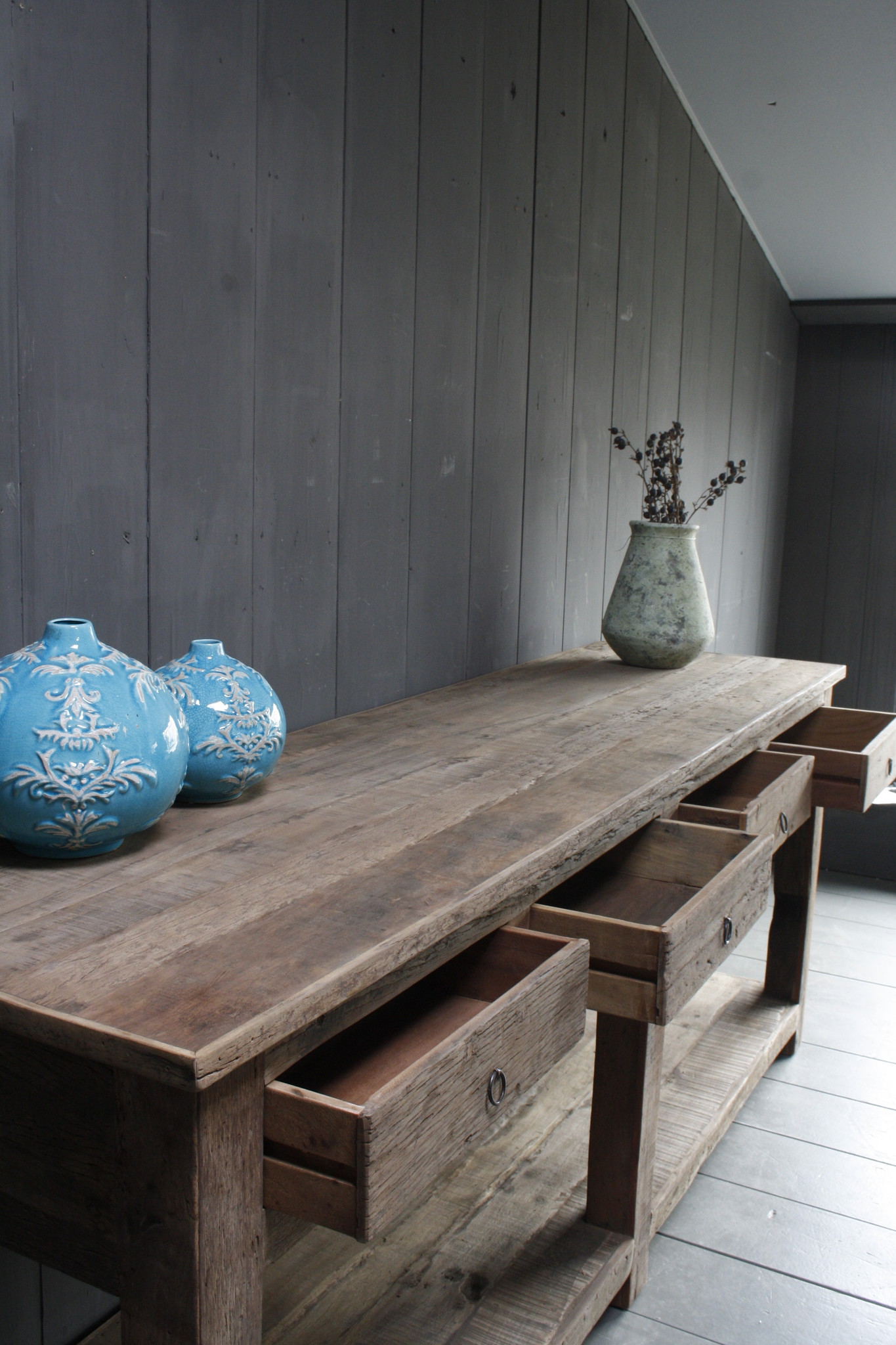 Rene Houtman Sidetable Bassano oud hout met lades 226 x 60 x 90