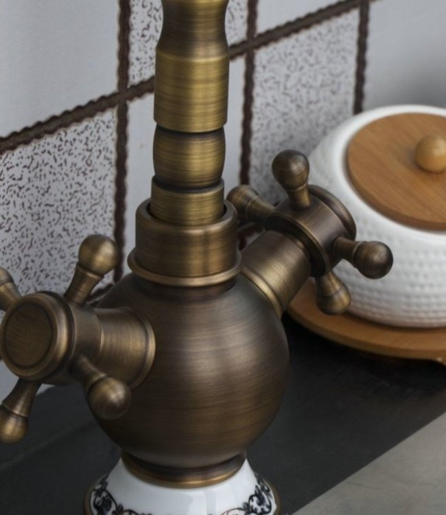 Rene Houtman Draaibare Keukenkraan - Brons