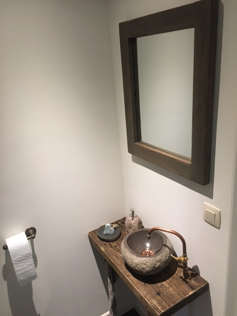 Rene Houtman Aleida Houten Toiletset compleet met waskom, kraan & 2 beugels