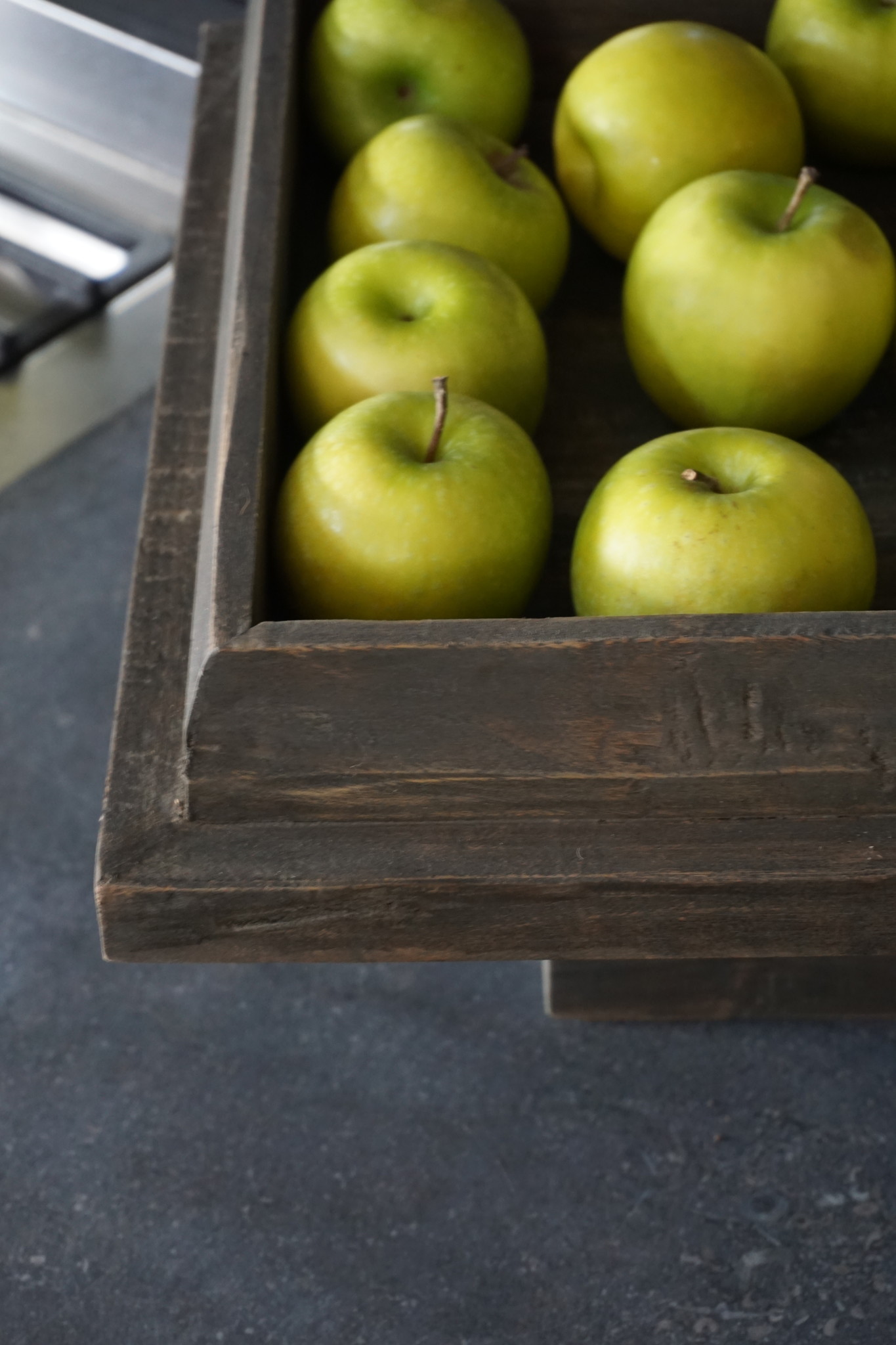 Rene Houtman Houten Tray Op Voet L40 x B40 x H22 cm
