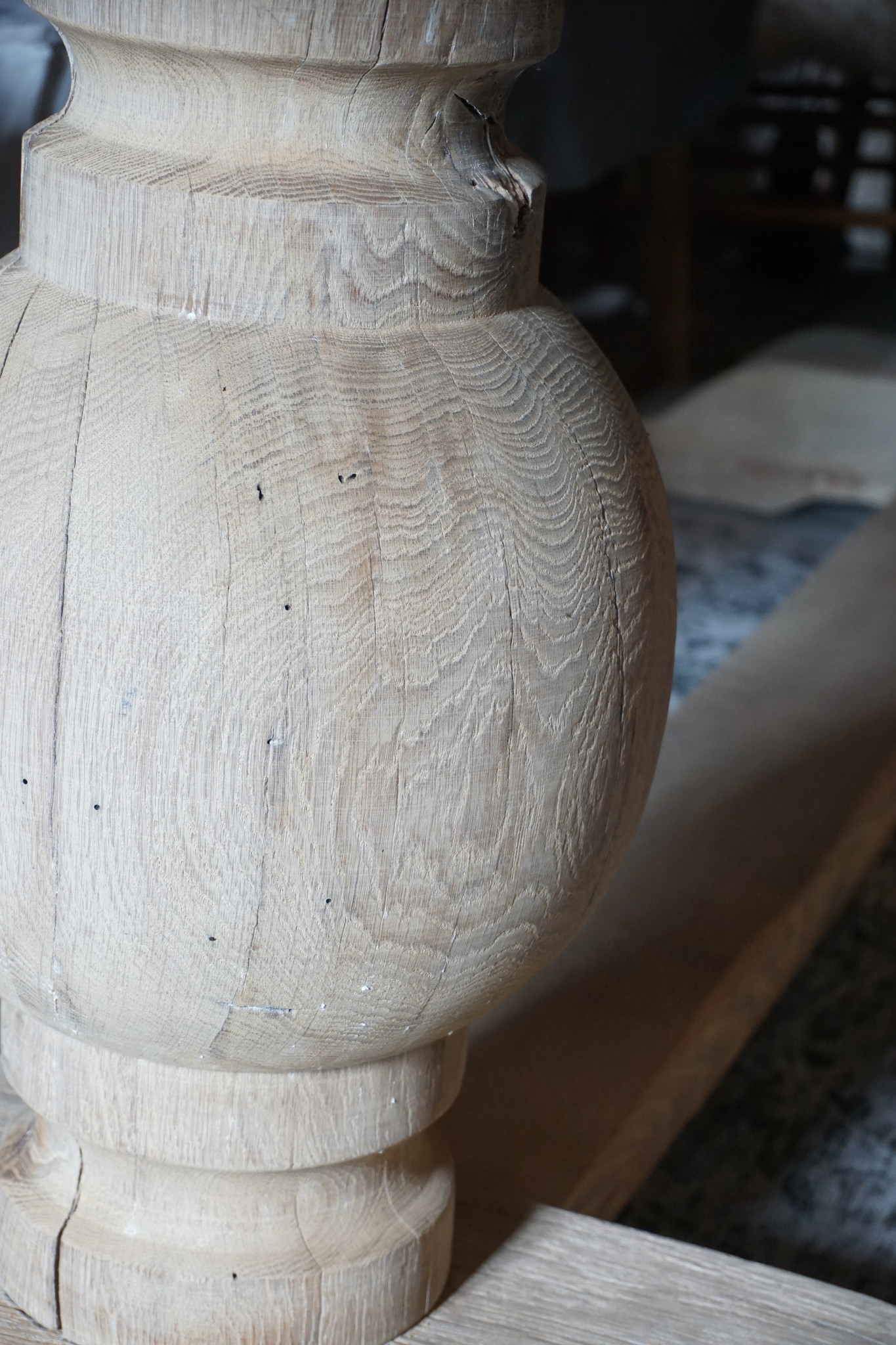 Rene Houtman Eetkamertafel Oud Eiken Bolpoot Tense - Kies Maat