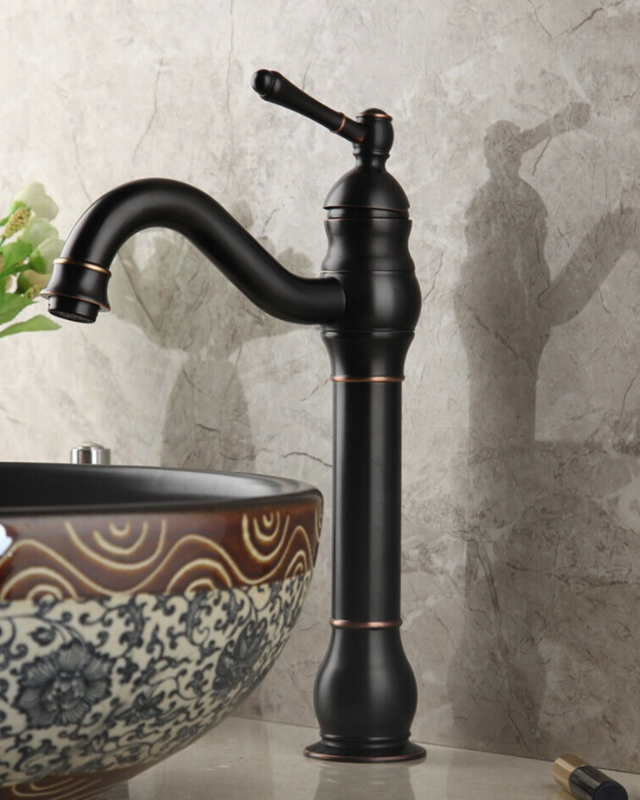 Rene Houtman Olie Bronzen Opzetkraan - H340 MM