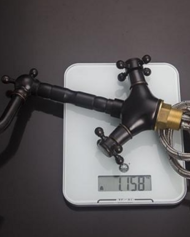 Rene Houtman Klassieke Bronzen Wastafel/Keukenkraan - H240 MM