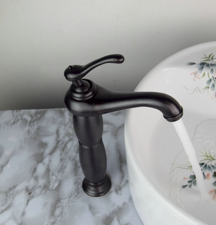 Rene Houtman Klassieke Bronzen Wastafelkraan - H290 MM