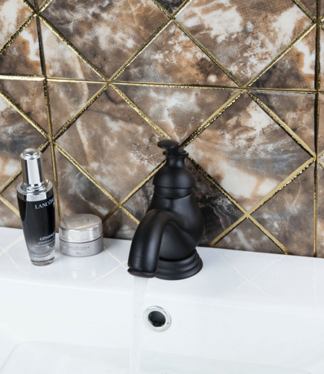 Rene Houtman Nostalgische Zwarte Wastafelkraan - H145 MM