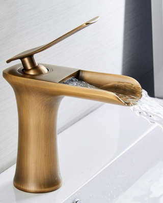 Rene Houtman Watervalkraan Brons - H135 MM
