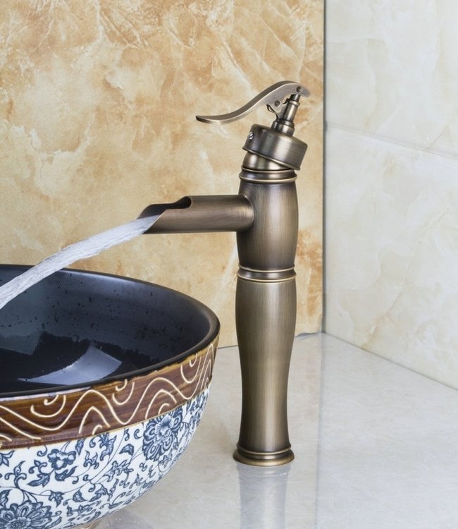 Rene Houtman Bronskleurige Wastafelkraan Met Hand Geschilderde Waskom